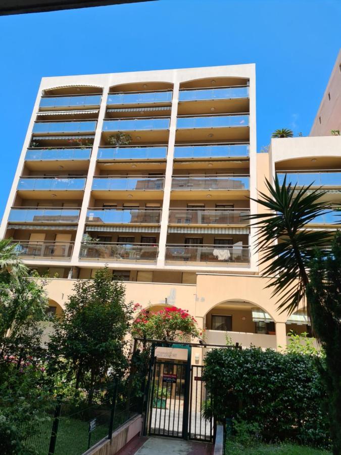 Beautiful 1 Bedroom Flat * Nice